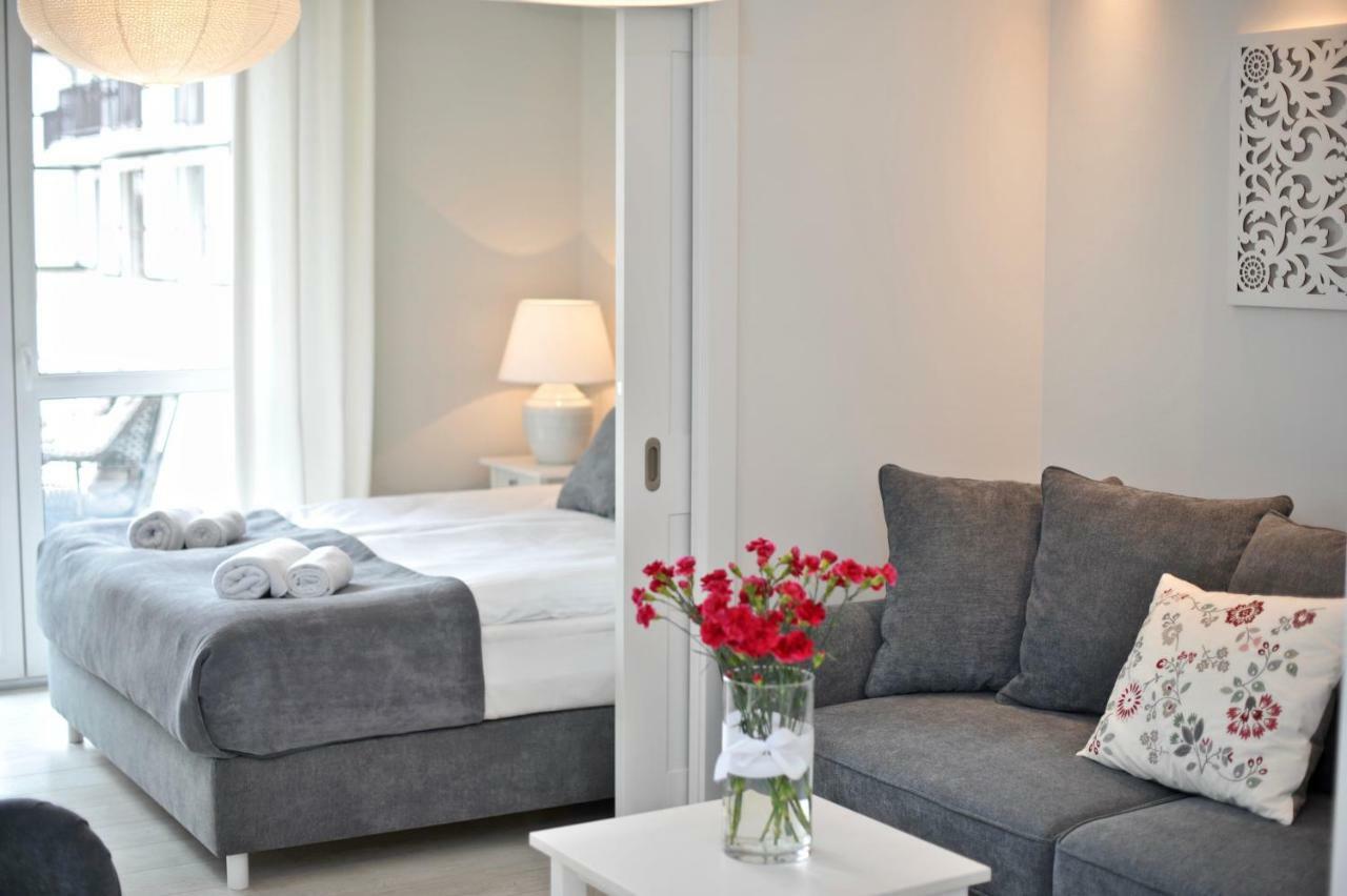 Apartamenty Porto Eli Rowy  Exterior photo